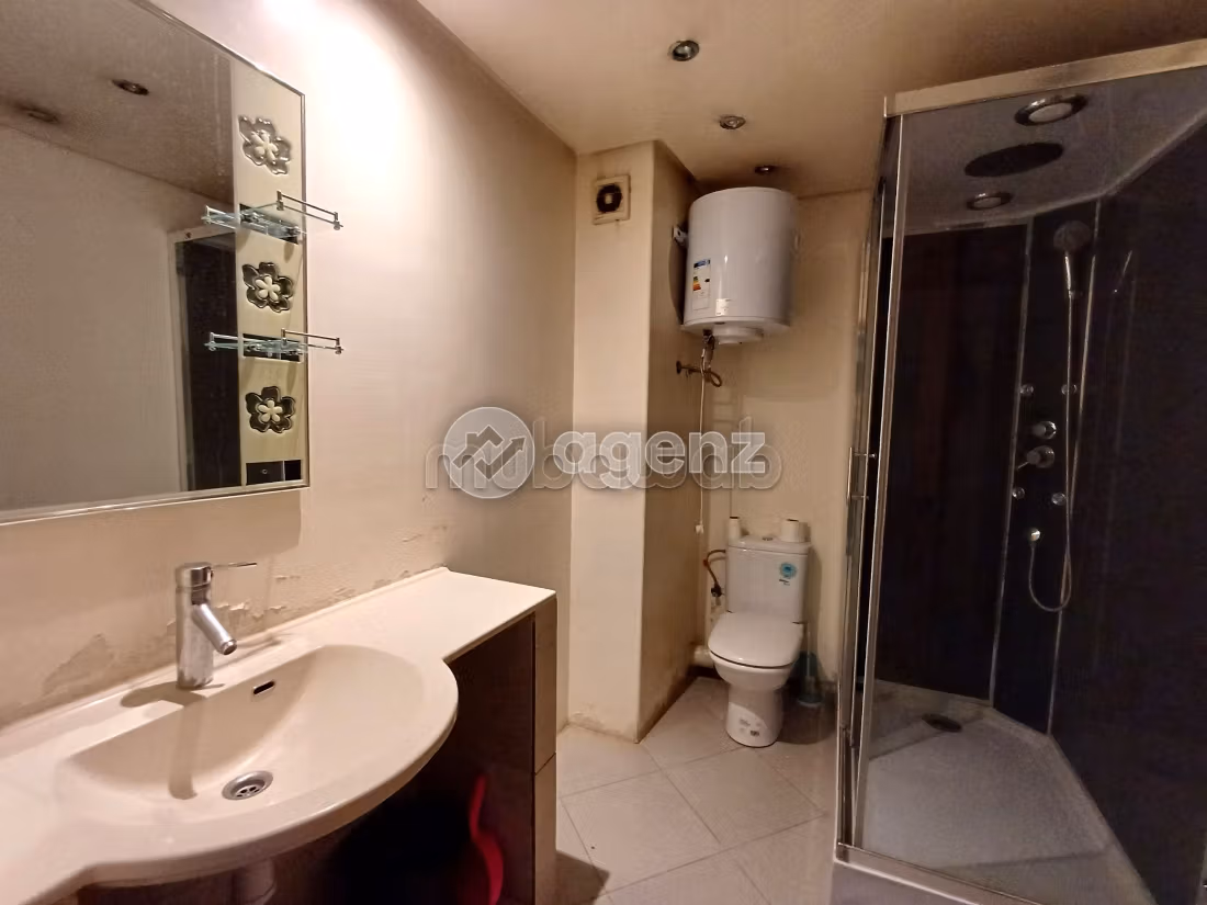 Piso en venta en Route de Safi. 2 dormitorios. Con Ascensor, Estacionamiento
