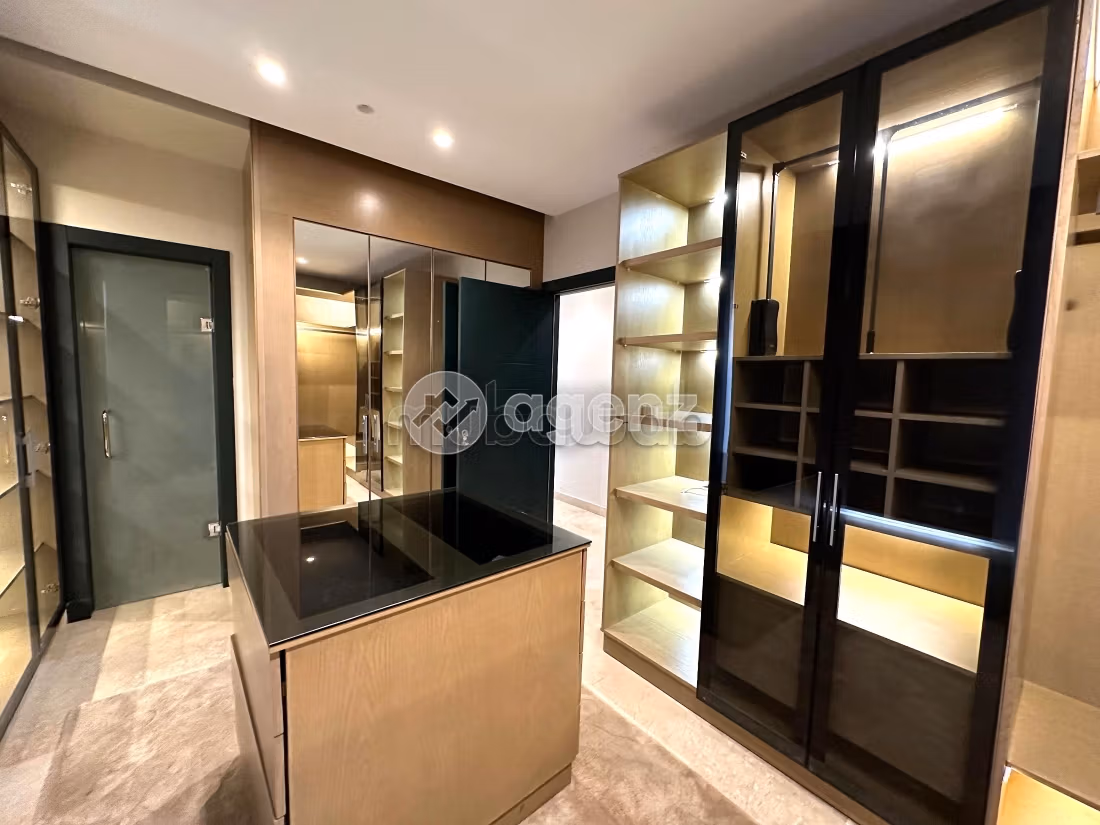 Piso en venta en Rmilat. 3 dormitorios. Bien decorado