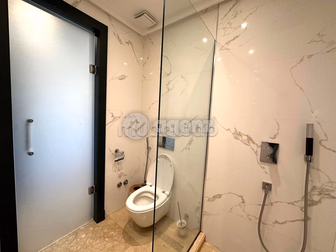 Piso en venta en Rmilat. 3 dormitorios. Bien decorado