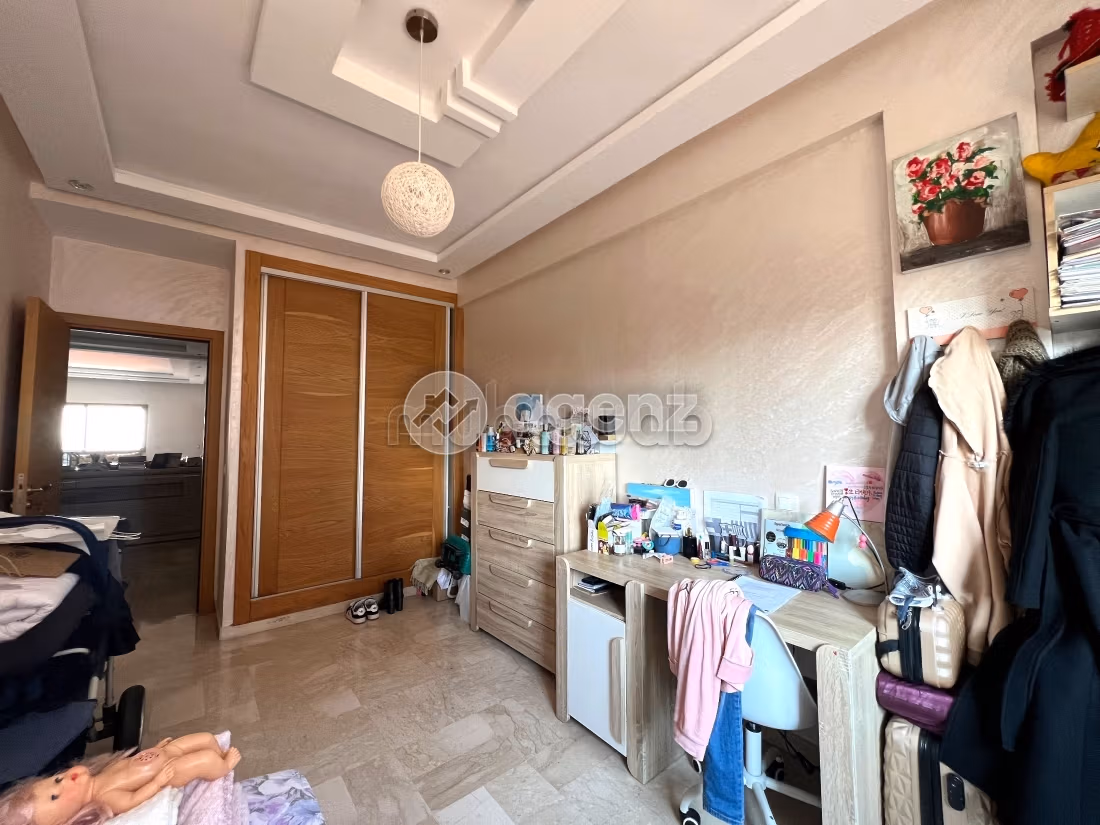 Magnífico piso en venta en Aïn Sebaâ. 3 dormitorios. Con Ascensor, Estacionamiento