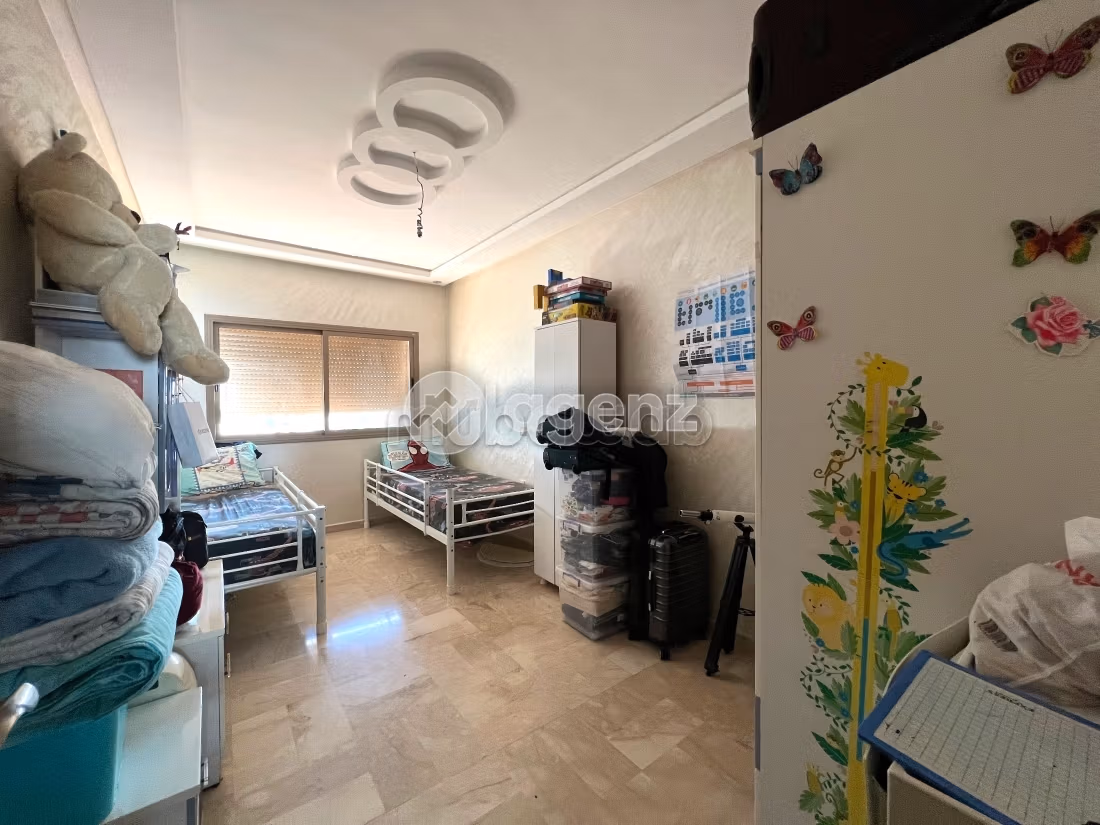 Magnífico piso en venta en Aïn Sebaâ. 3 dormitorios. Con Ascensor, Estacionamiento
