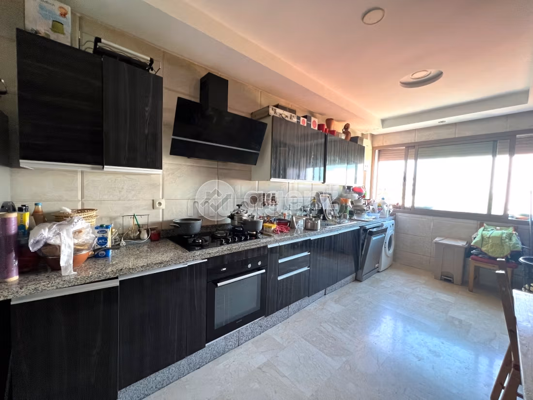 Magnífico piso en venta en Aïn Sebaâ. 3 dormitorios. Con Ascensor, Estacionamiento