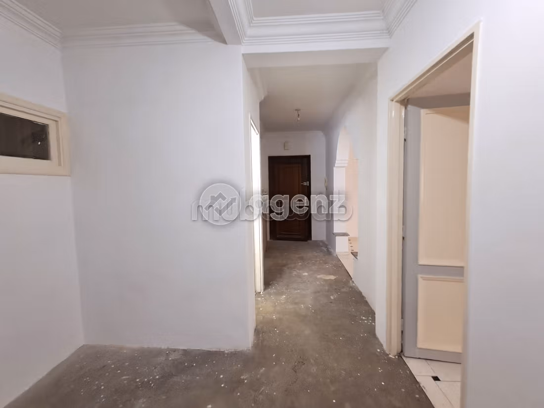 Piso en venta en Les princesses. 4 bonitas habitaciones. Parking y ascensor
