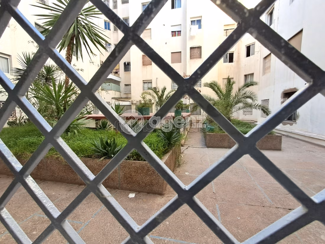 Piso en venta en Les princesses. 4 bonitas habitaciones. Parking y ascensor