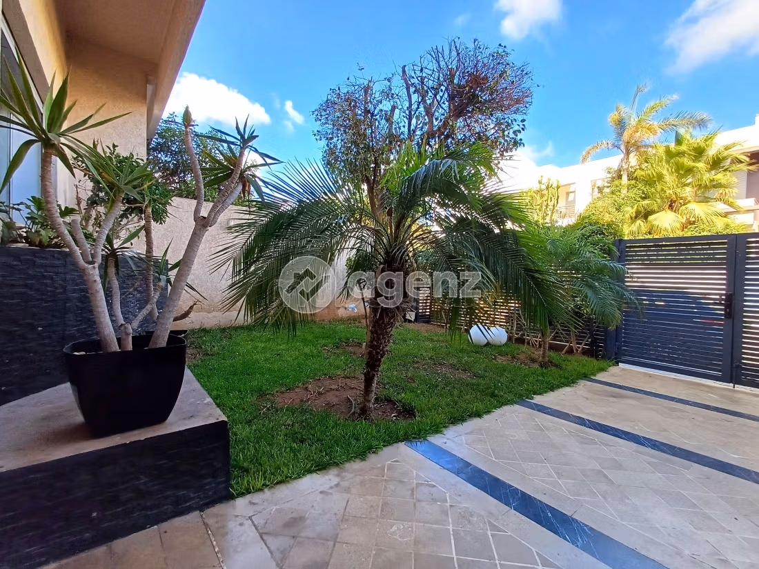 Villa à vendre 484 m², 6 chambres Bouskoura Bouskoura