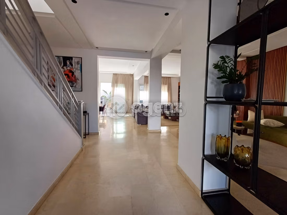 Villa à vendre 484 m², 6 chambres Bouskoura Bouskoura