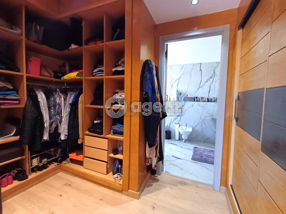 Villa à vendre 484 m², 6 chambres Bouskoura Bouskoura