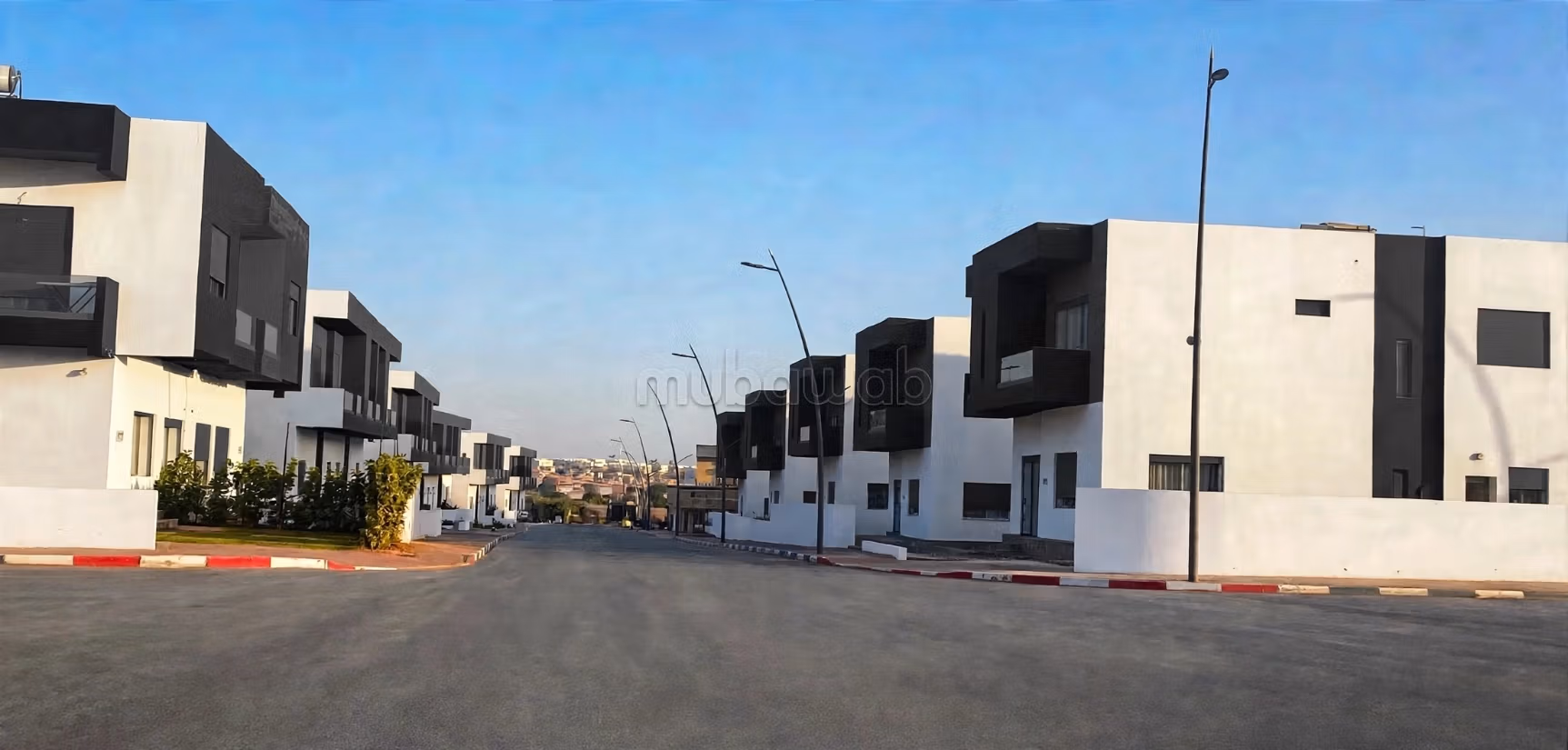 Villa moderne avec piscine à vendre à Bouskoura