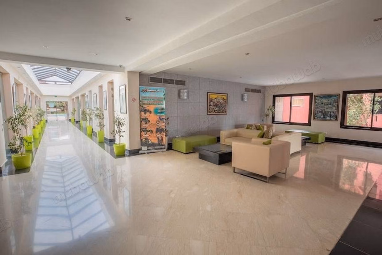 Appartement 169 m2 a vendre à Janat Zaytoune 
côté grand stade