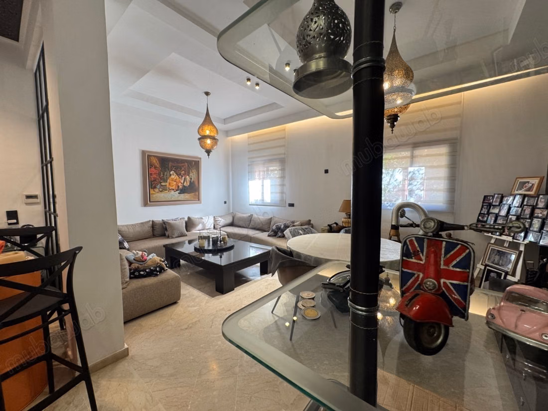 Appartement 169 m2 a vendre à Janat Zaytoune 
côté grand stade