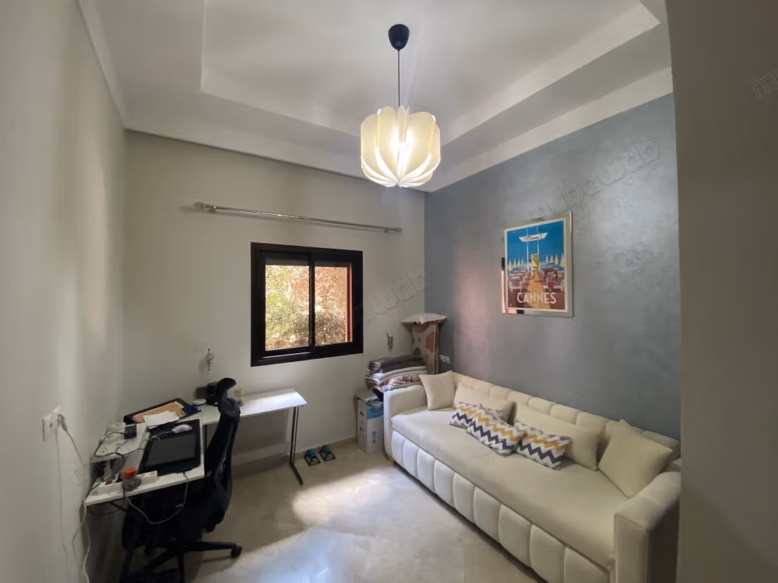 Appartamento da acquistare a Guéliz. 3 camere. Con ascensore e giardino