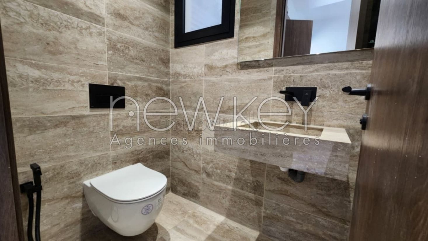 Triplex S4 à vendre à La Soukra