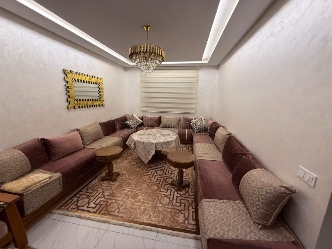 Appartement meublé avec piscine — 2
