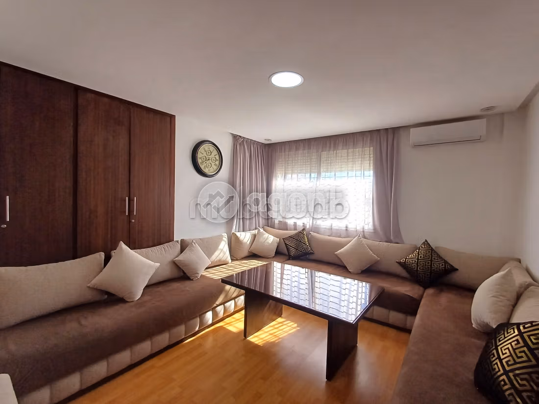 High quality villa for rent. 3 rooms. Well decorated