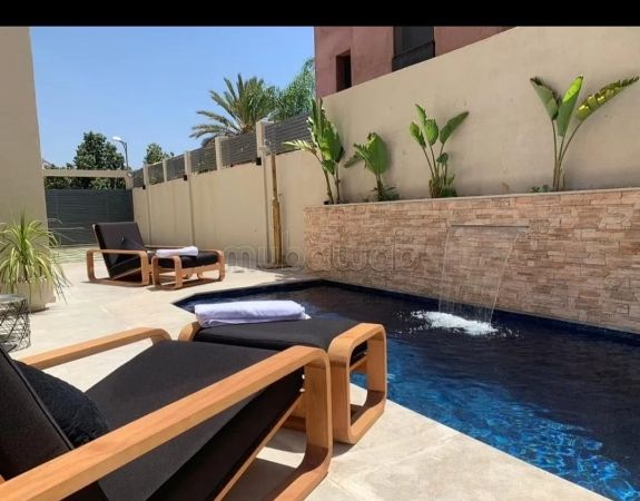 Alquiler de villa de alta gama en Route Amizmiz. 4 dormitorios. Armarios