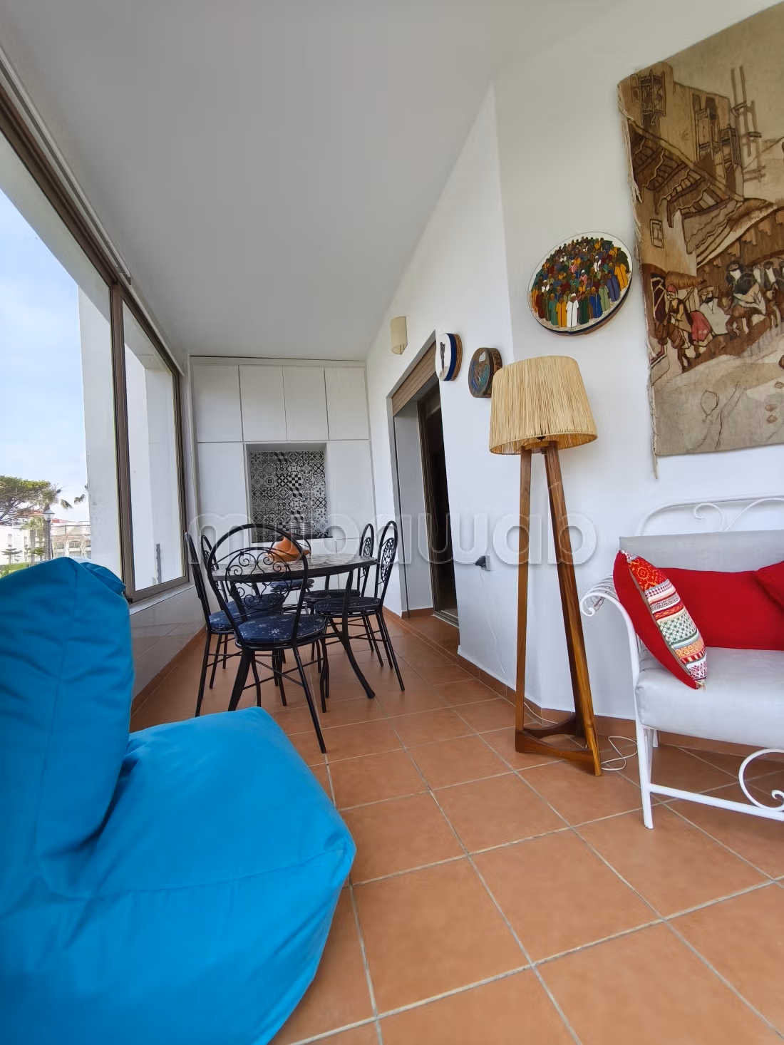Piso en venta. 3 dormitorios. Amueblado