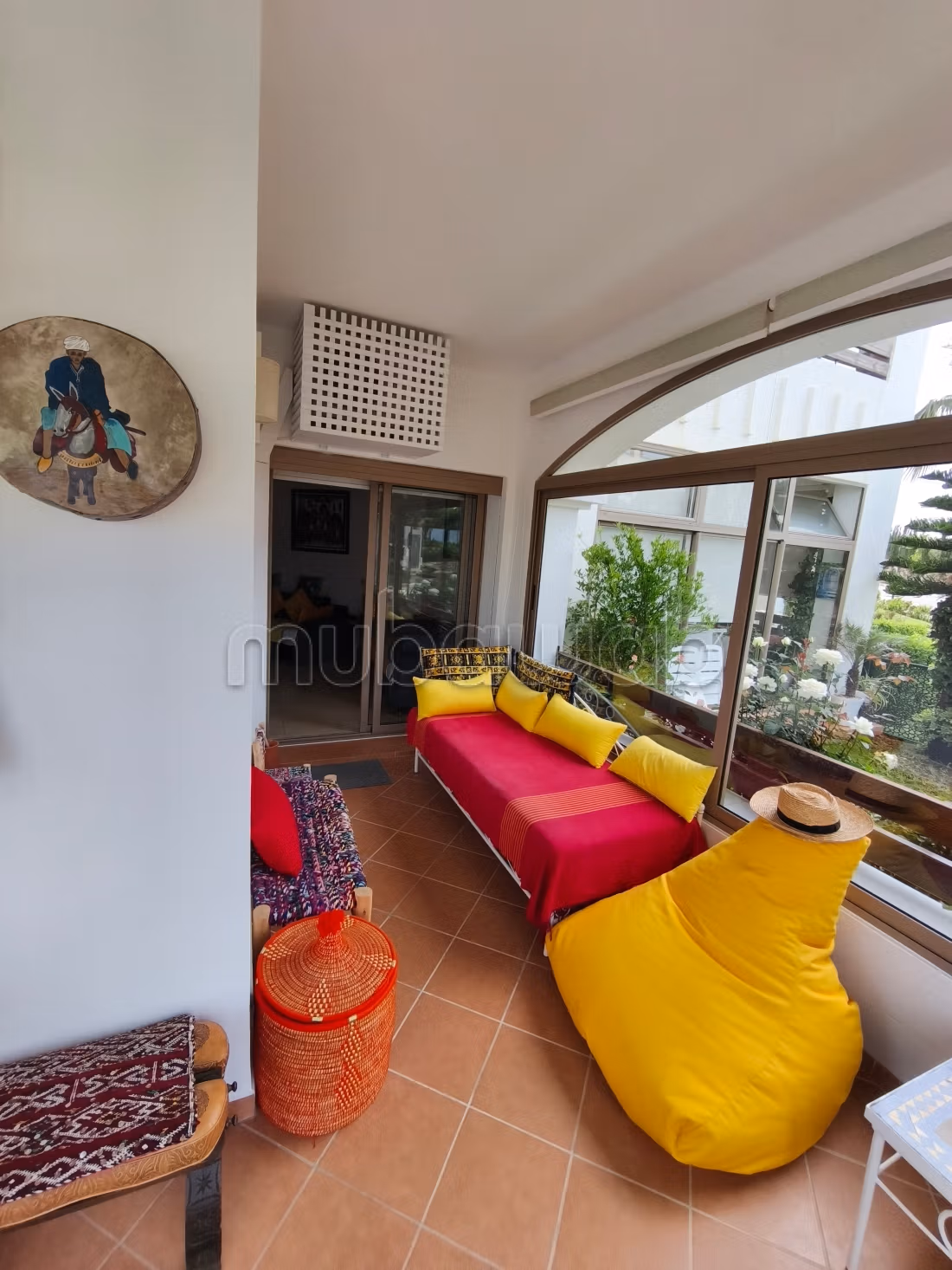 Piso en venta. 3 dormitorios. Amueblado