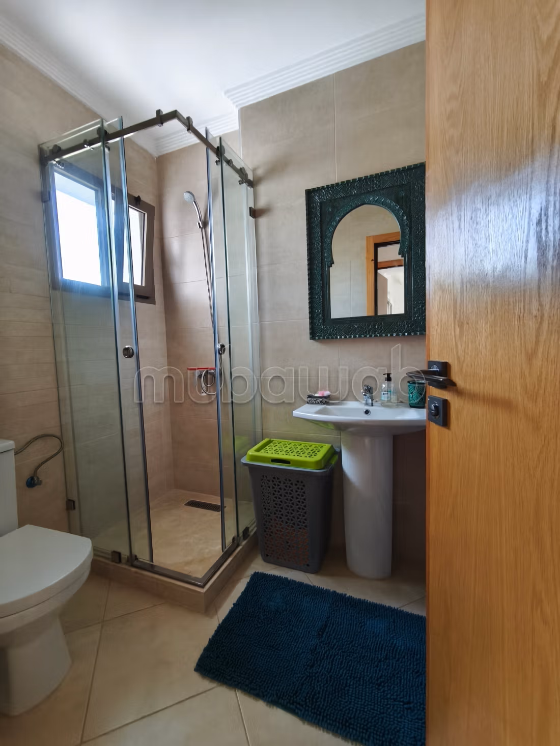 Piso en venta. 3 dormitorios. Amueblado