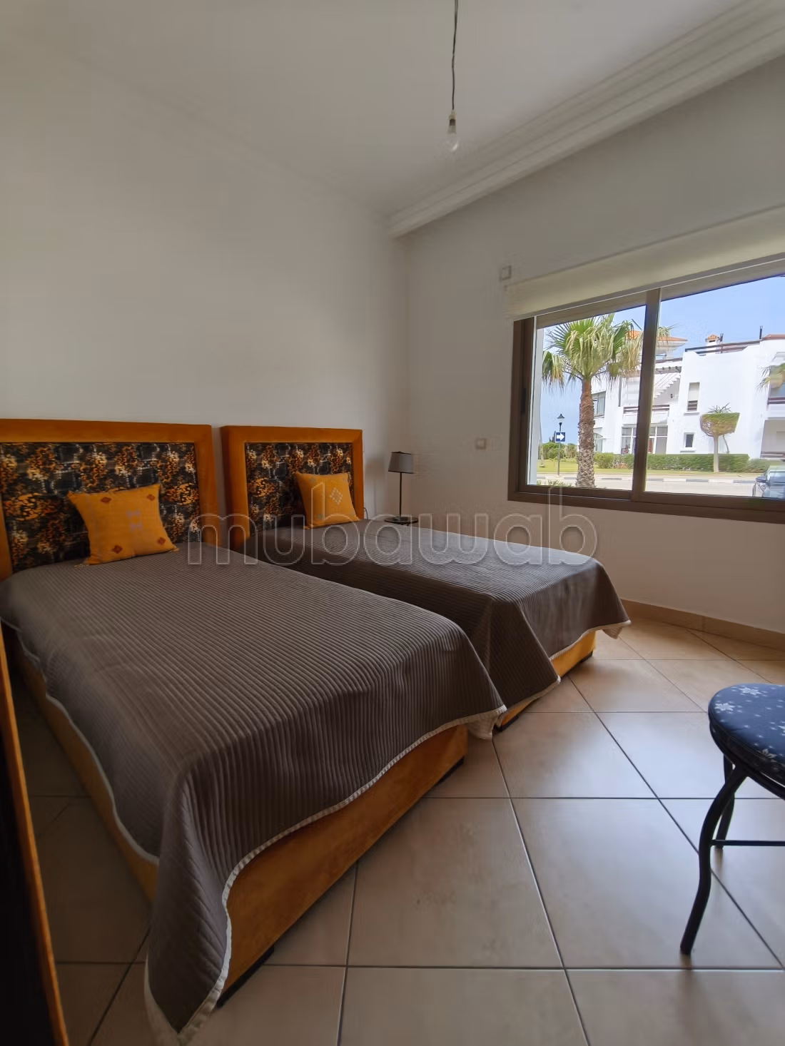Piso en venta. 3 dormitorios. Amueblado