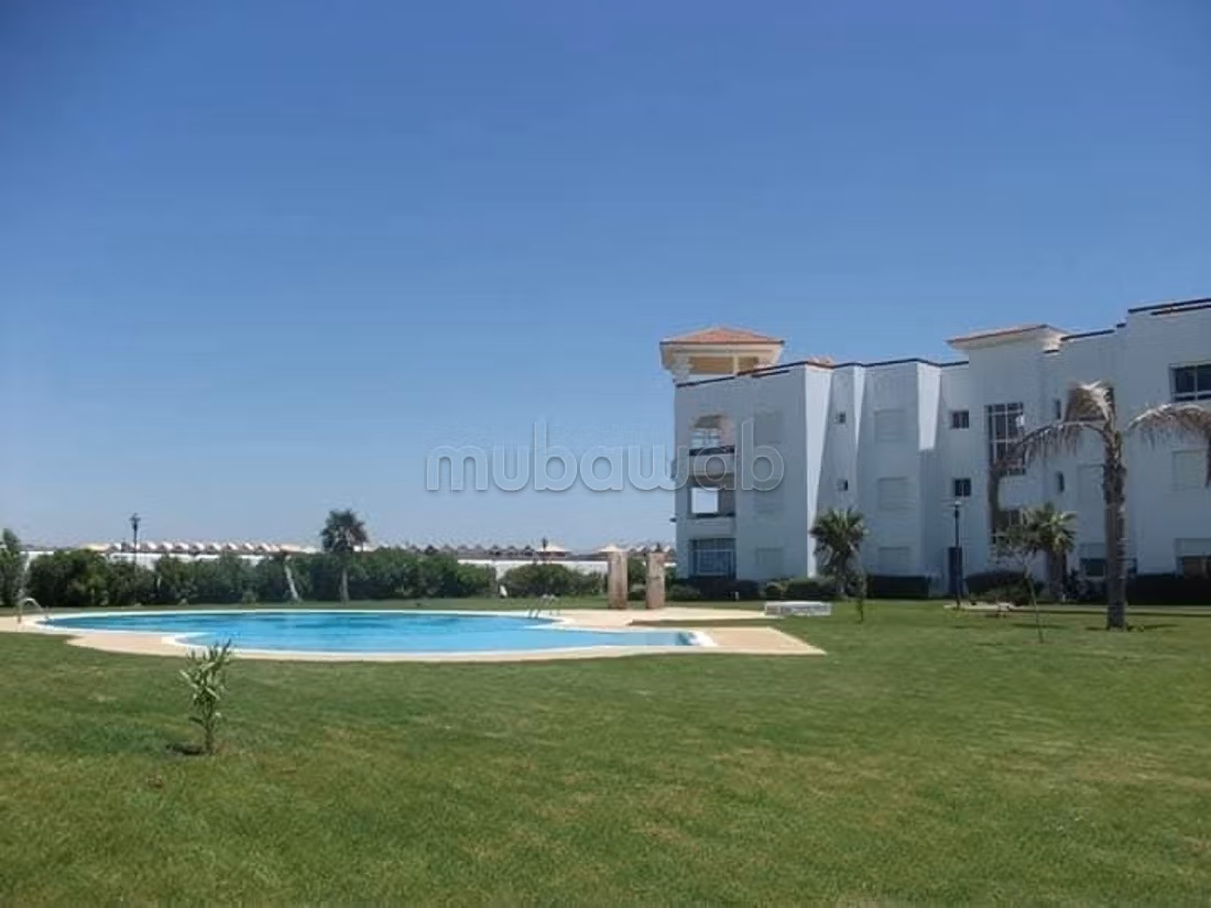 Piso en venta. 3 dormitorios. Amueblado