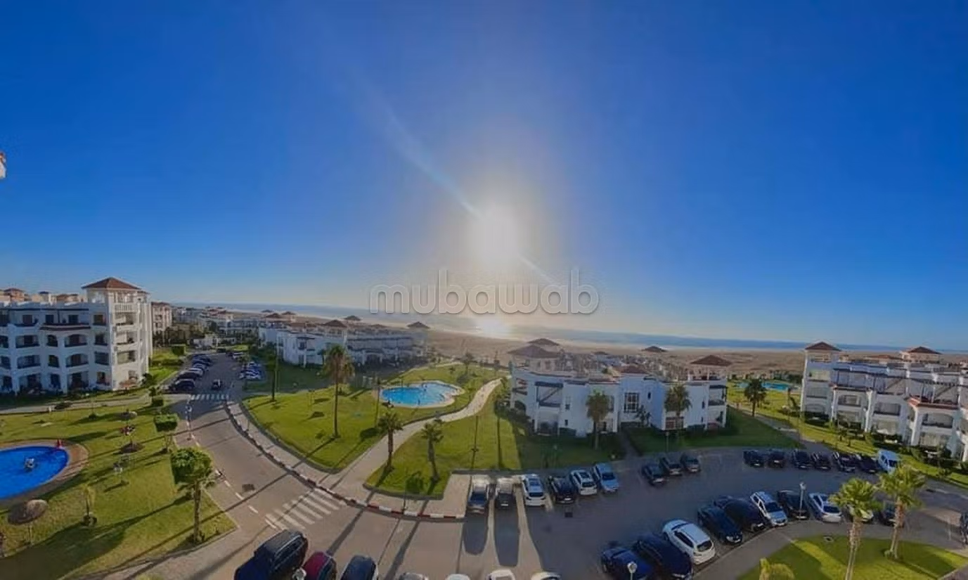 Piso en venta. 3 dormitorios. Amueblado