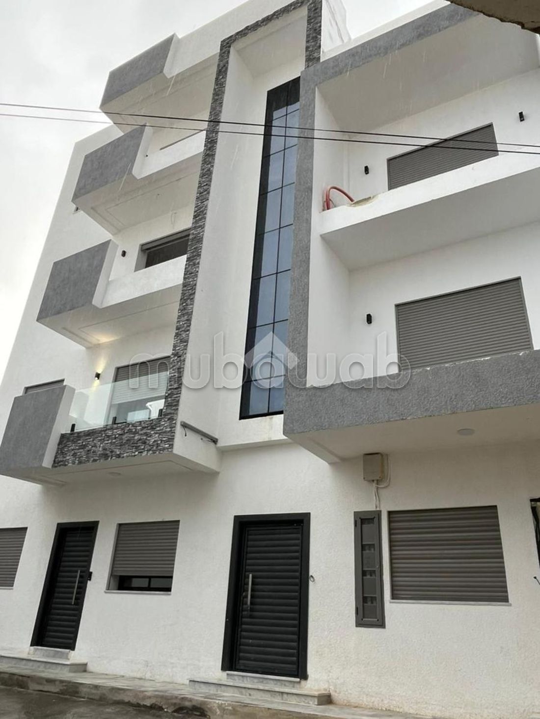 Sell apartment. Dimension 100 m². Equipped kitchen