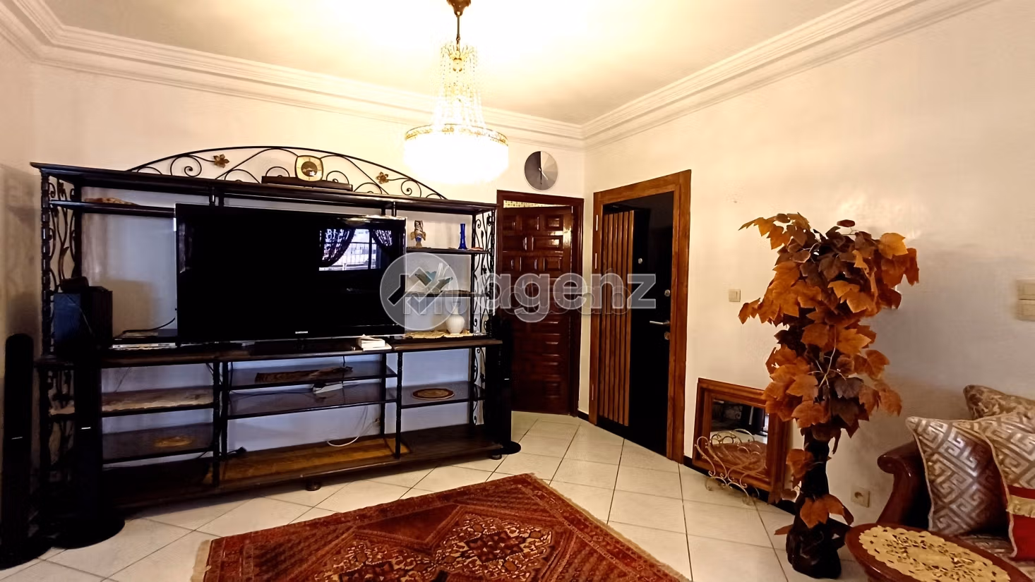 Apartment to purchase in Burger. Total area 126 m². Equipped kitchen