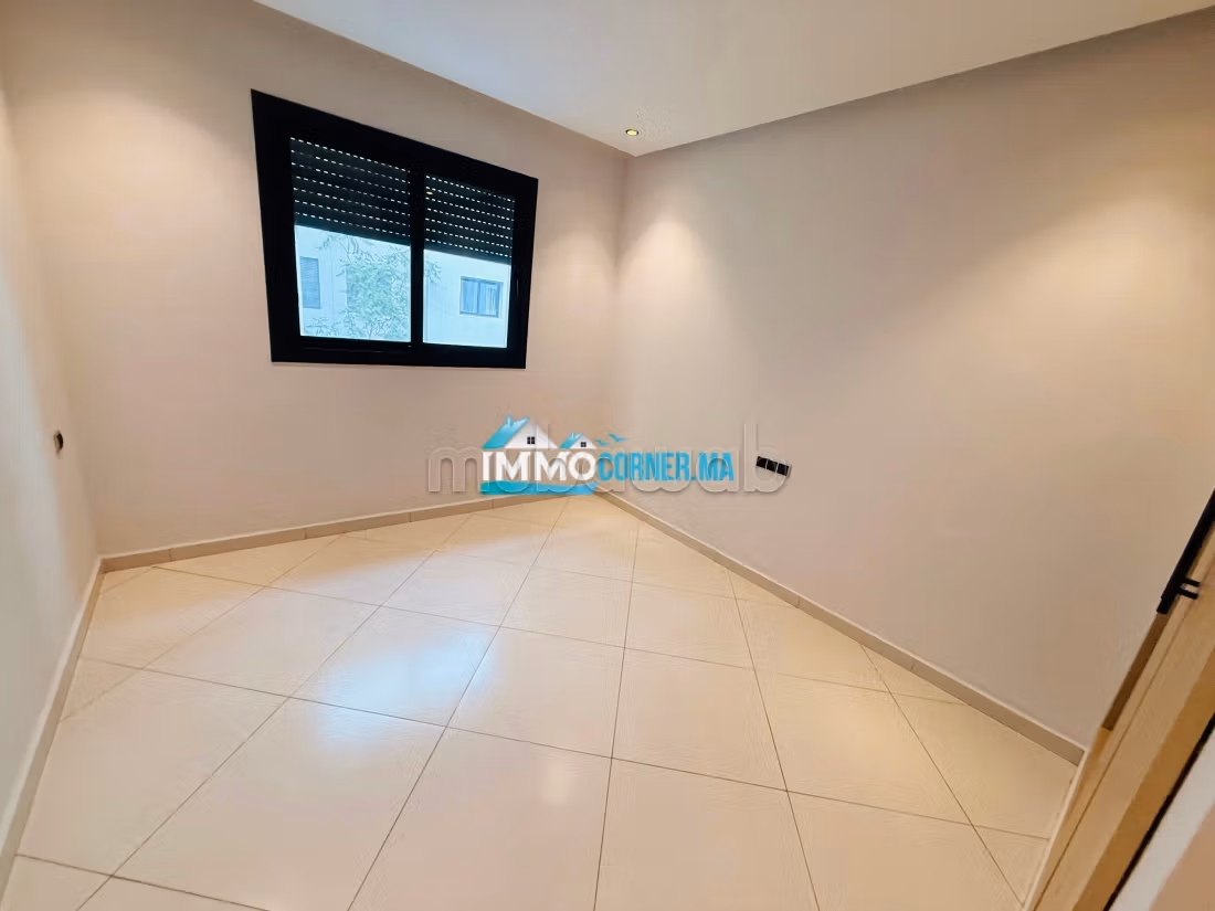 Nu te huur: appartementen in Du Golf. 2 Kamers. Gemeubileerd