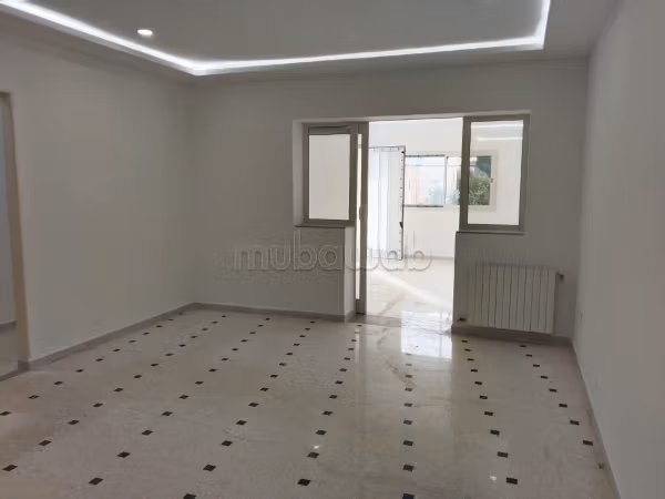 شقة جميلة للبيع ب بومهل. 3 غرف. شرفة مشرقة