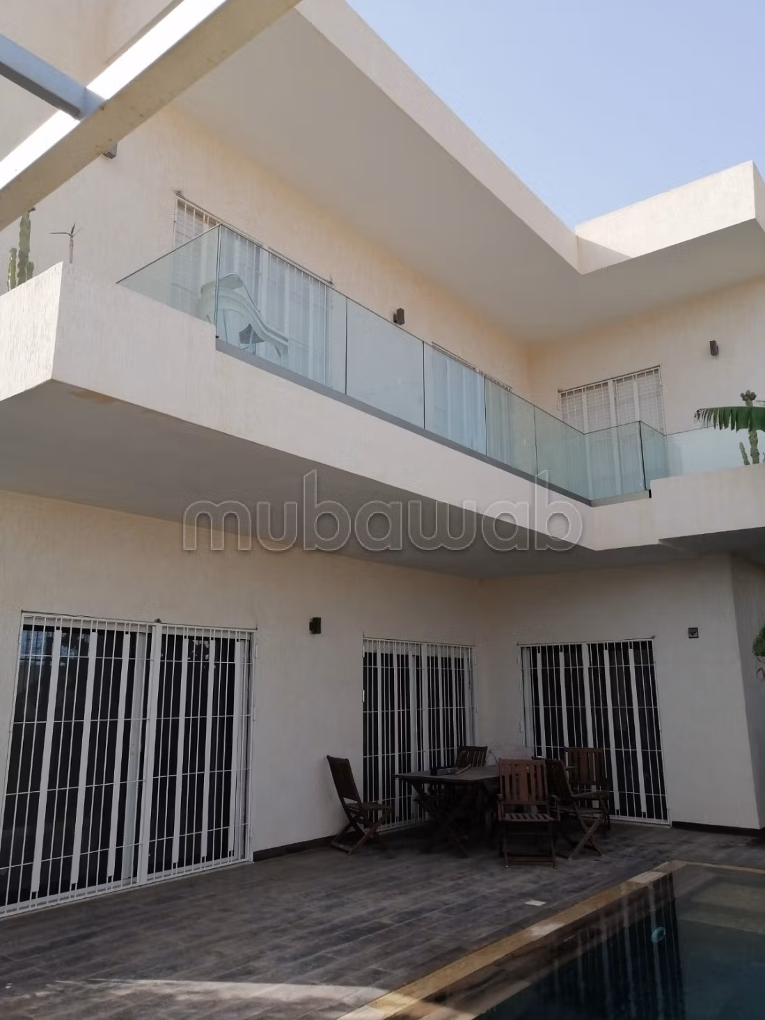Luxueuse Villa avec piscine à la soukra