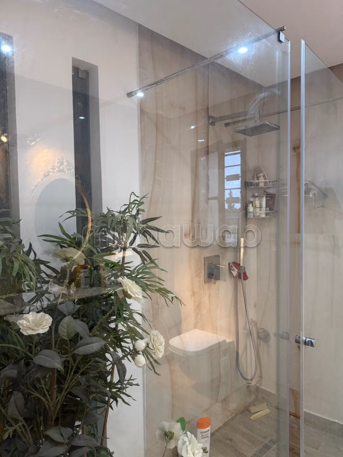 Luxueuse Villa avec piscine à la soukra