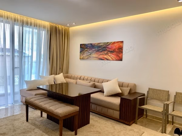 Appartement Haut standard à louer au corniche