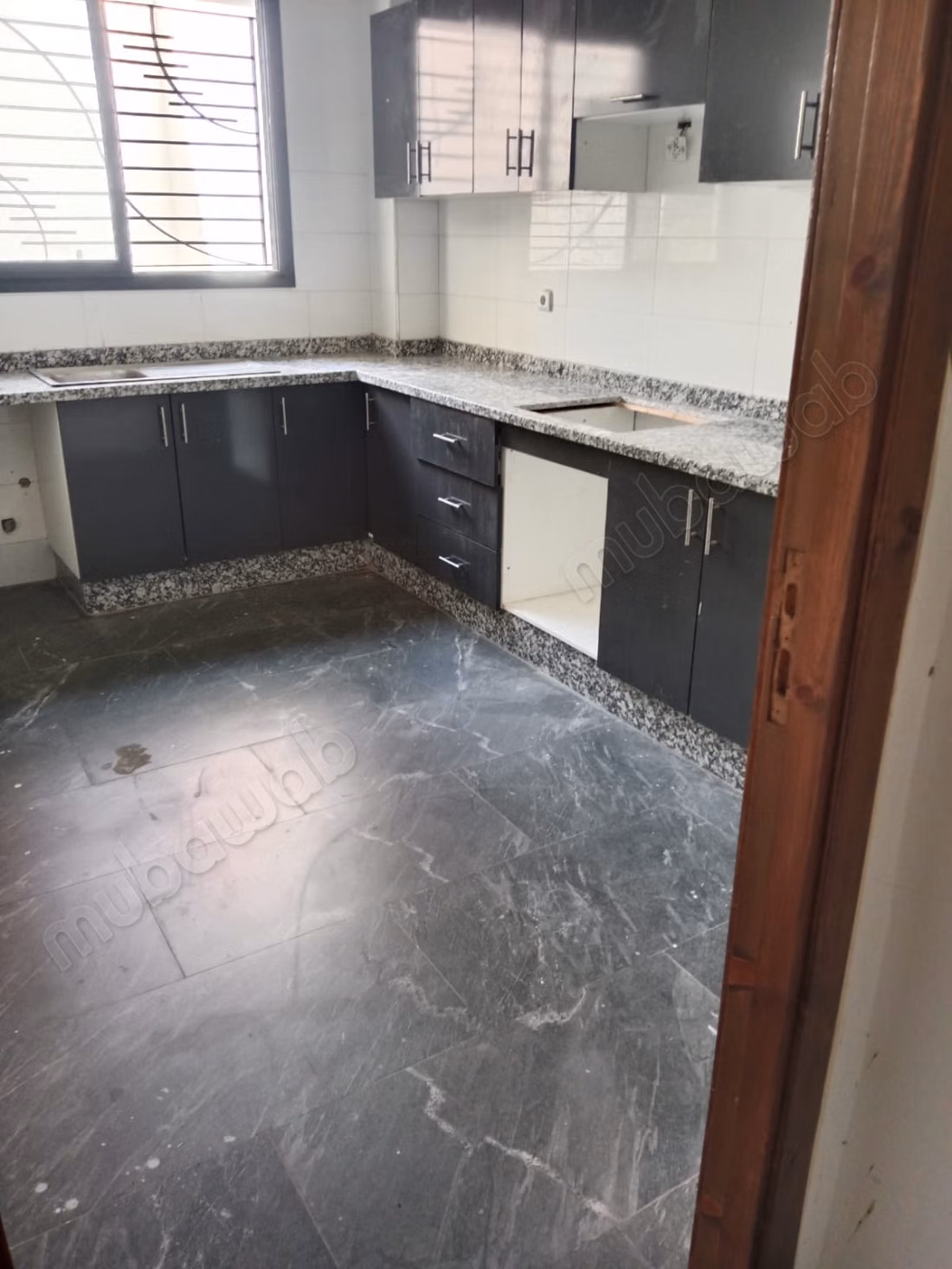 Se vende piso. 3 habitaciones