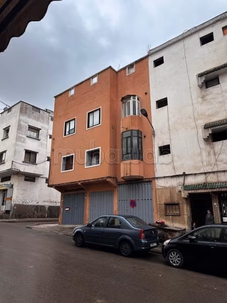 Nu kopen: huizen. Totale oppervlakte 240 m²