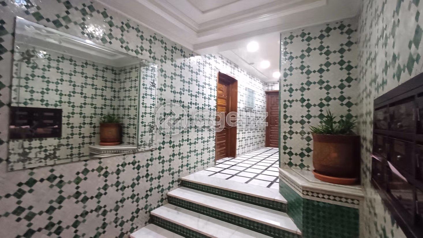 Se vende piso. 2 dormitorios. Ascensor y garaje