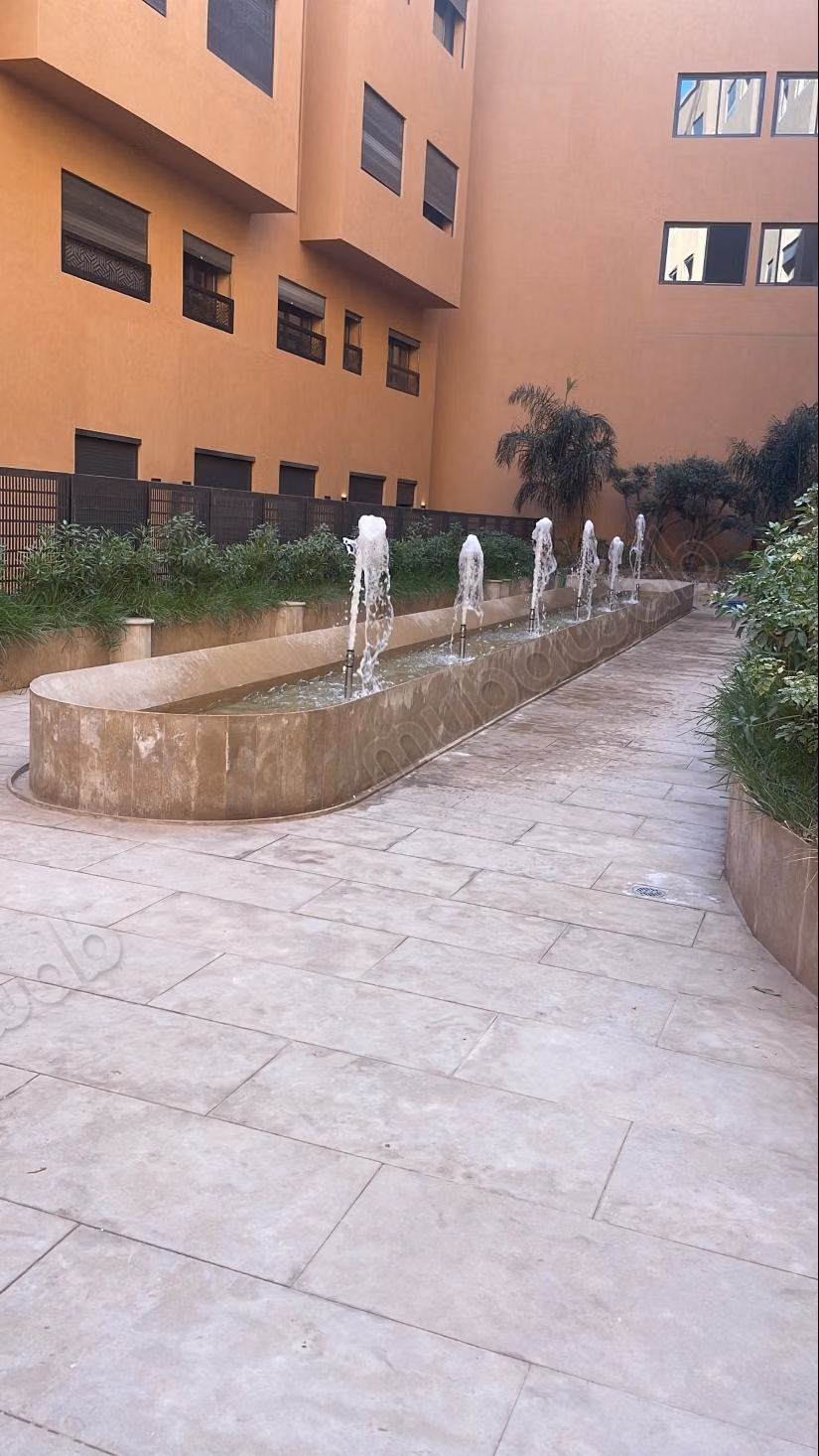 Sell apartment in Route Casablanca. 3 comfortable rooms. Storage unit