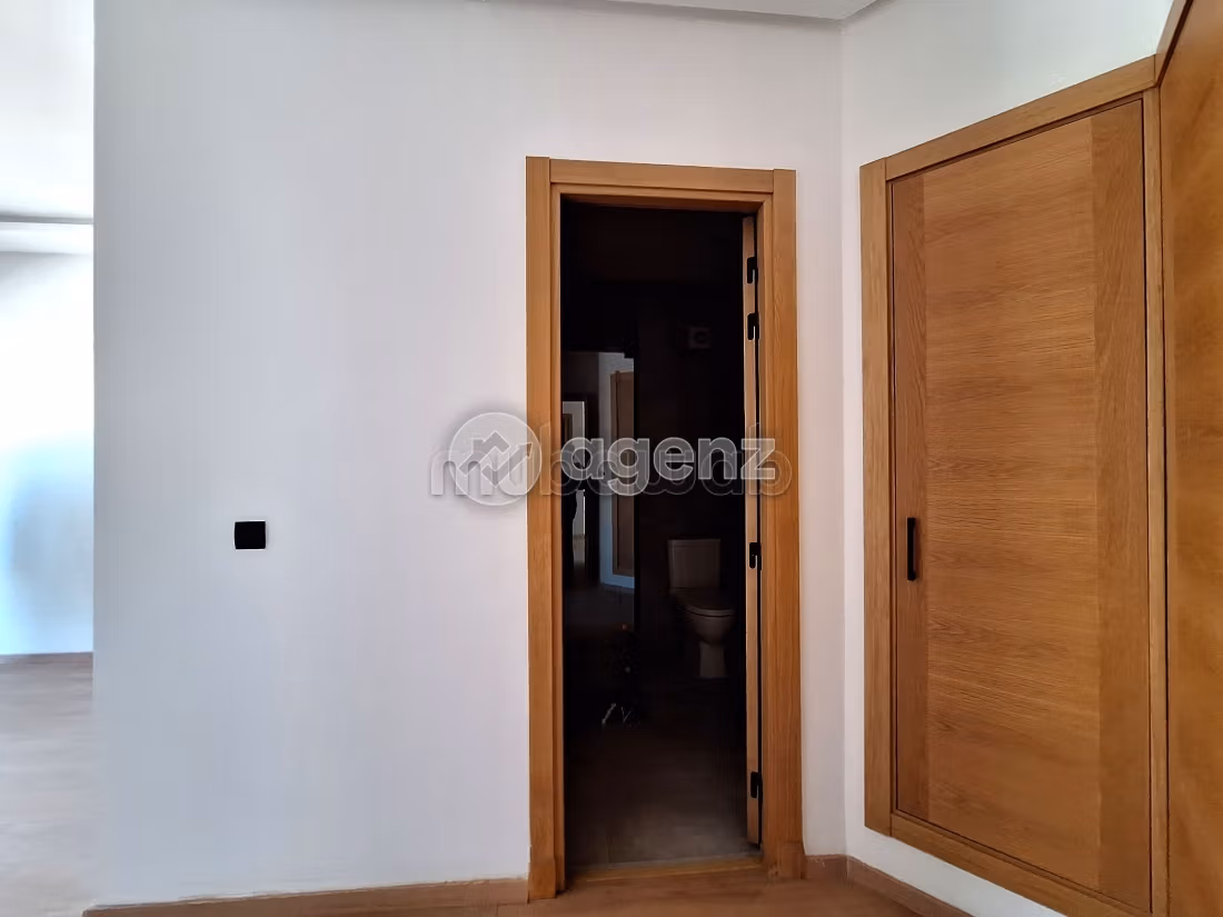 Vendita di uno splendido appartamento a Almaz. 2 camere. Posto auto