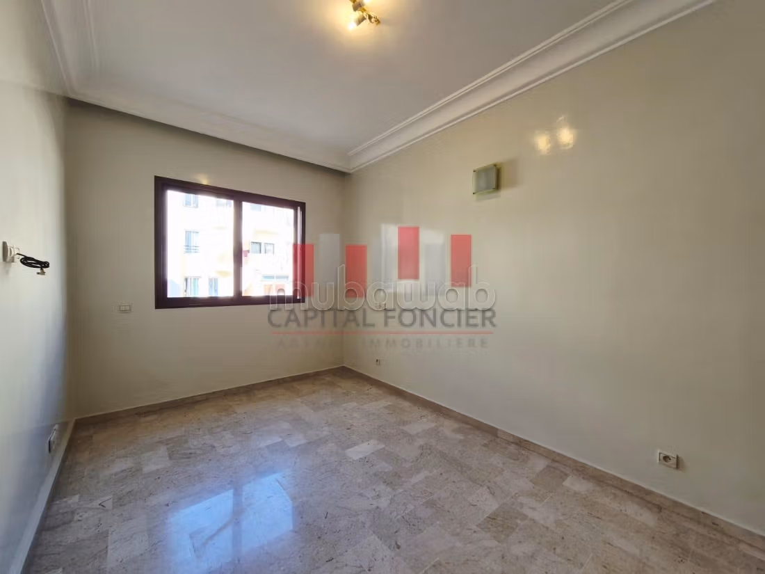 Koopappartementen beschikbaar in Val Fleury. 3 Slaapkamers. Met terras en lift