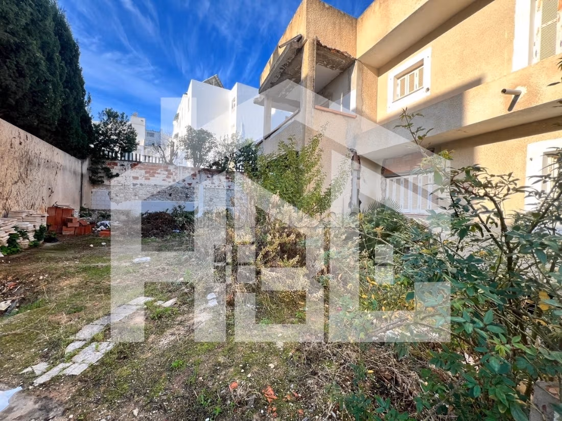 A vendre Villa de 411.75 m² à Ennasr 1