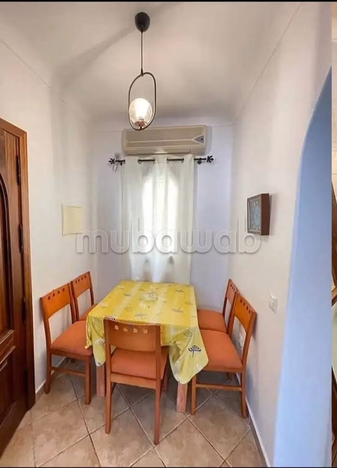 Apartment for rent. 2 beautiful rooms. Satellite dish system and Moroccan living room