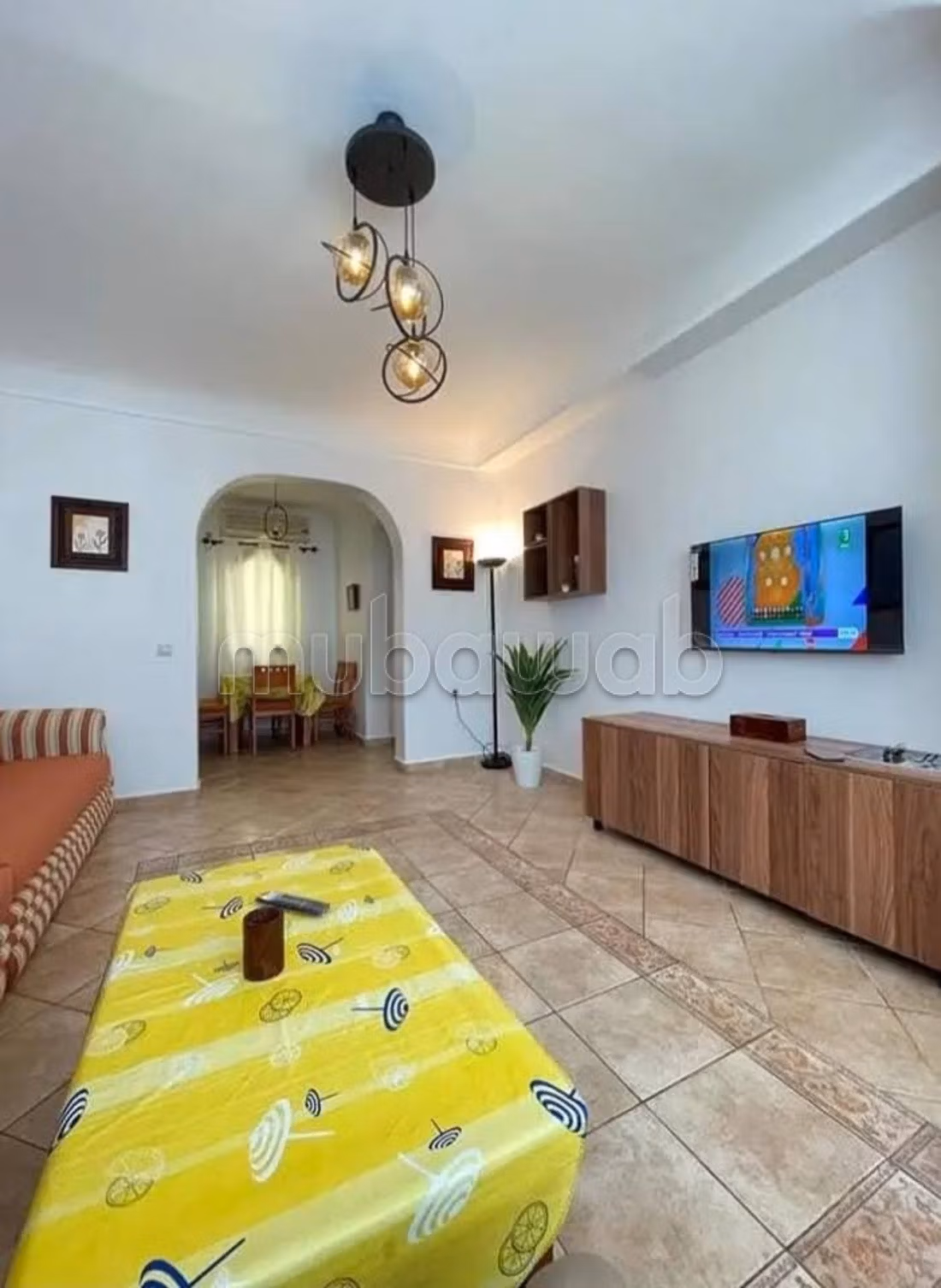 Apartment for rent. 2 beautiful rooms. Satellite dish system and Moroccan living room