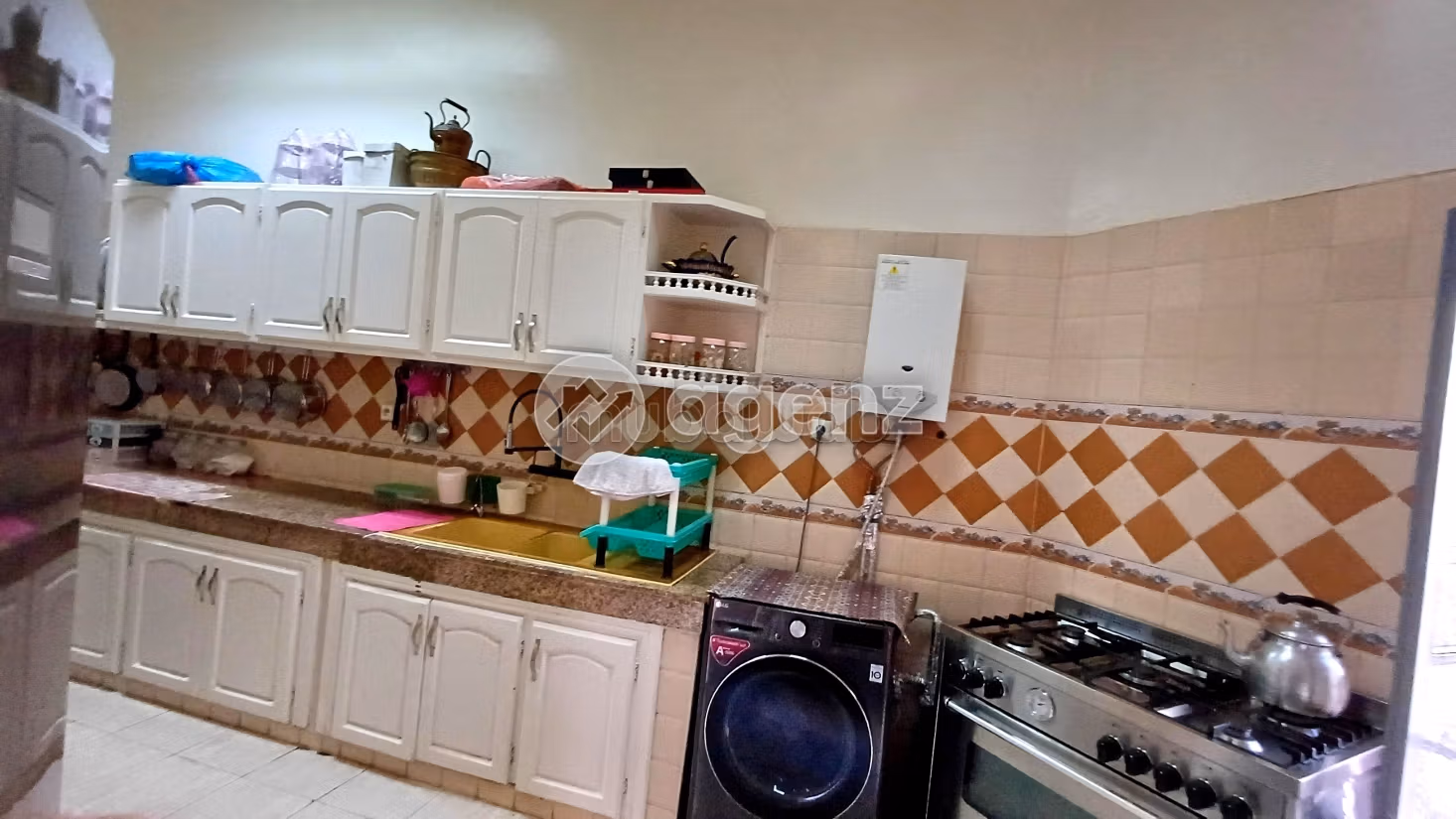 Sell apartment in Wafa. 4 rooms. Fitted kitchen