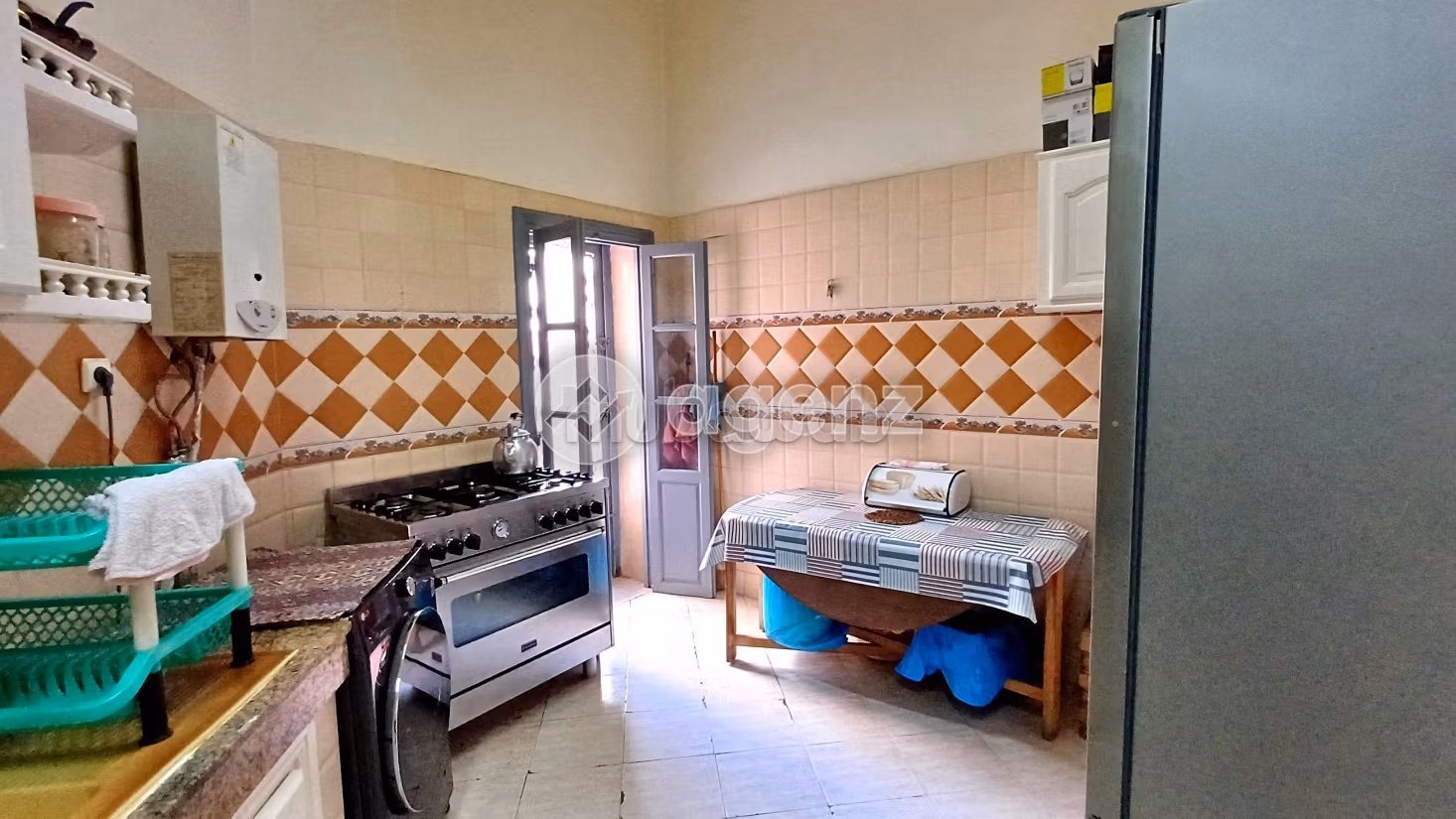 Sell apartment in Wafa. 4 rooms. Fitted kitchen