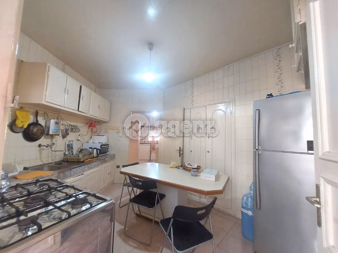 Find an apartment to buy. 3 rooms. No Lift