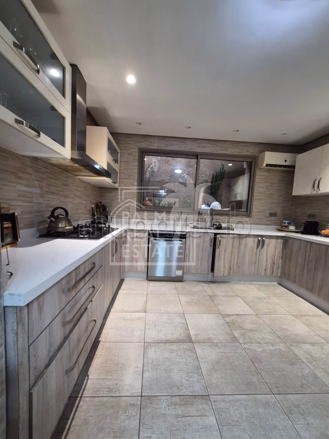 Villa d’Exception à Vendre – Route de Casablanca