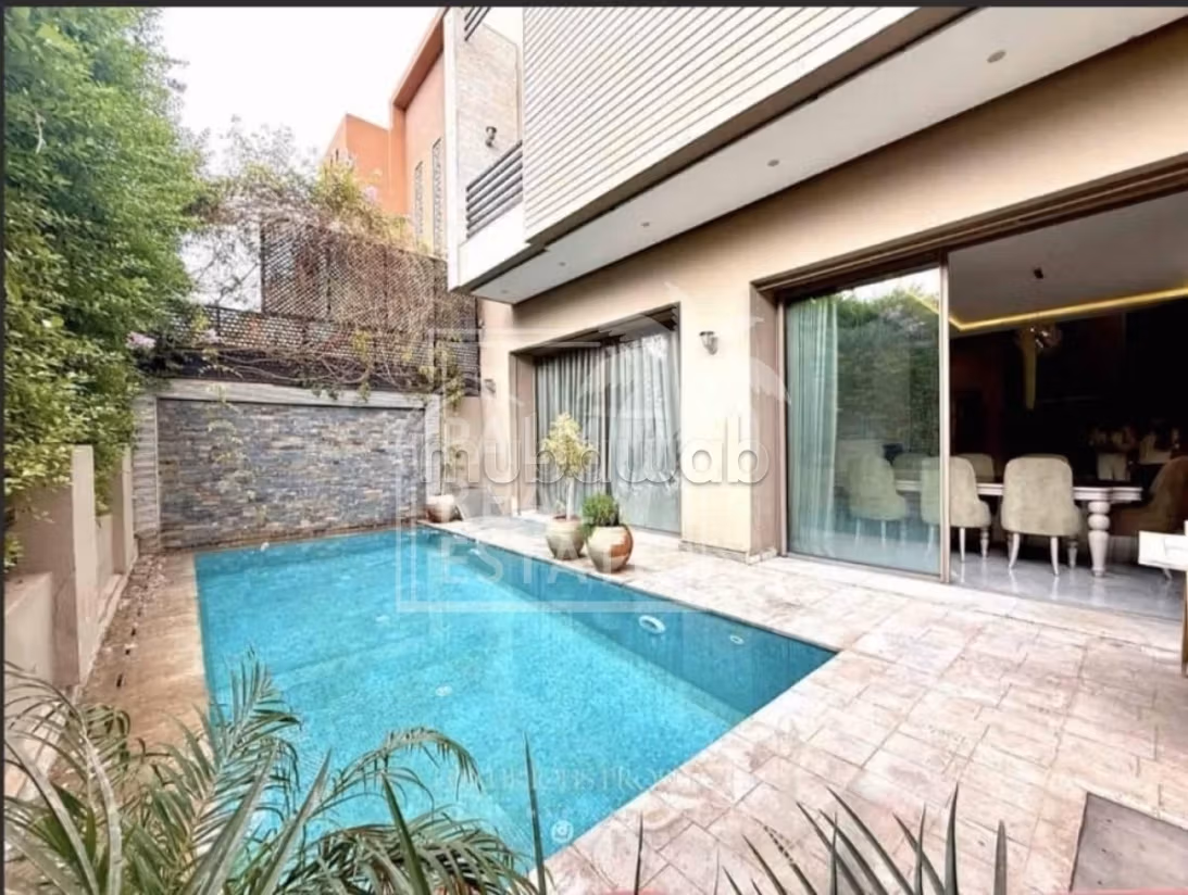 Villa d’Exception à Vendre – Route de Casablanca