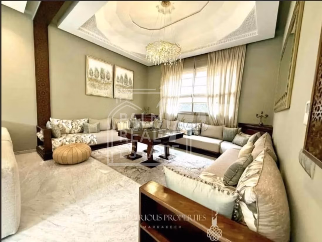 Villa d’Exception à Vendre – Route de Casablanca