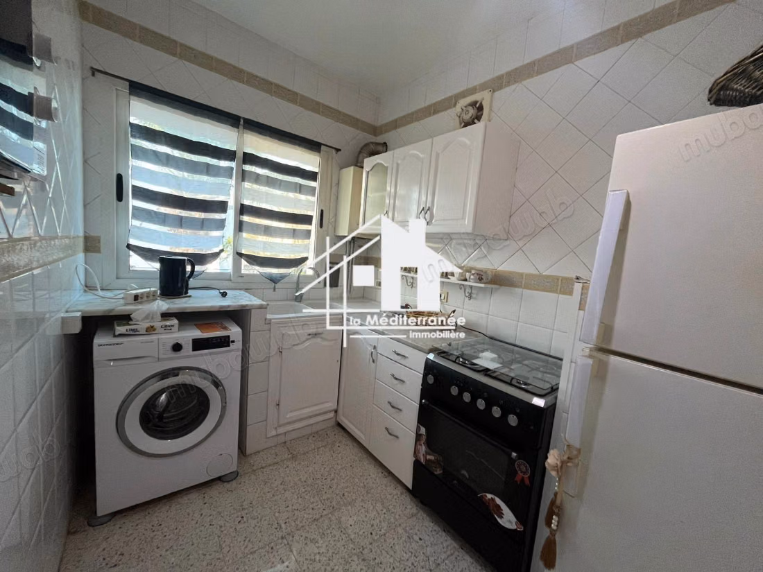 A louer étage de villa s2 meublé à Gammarth