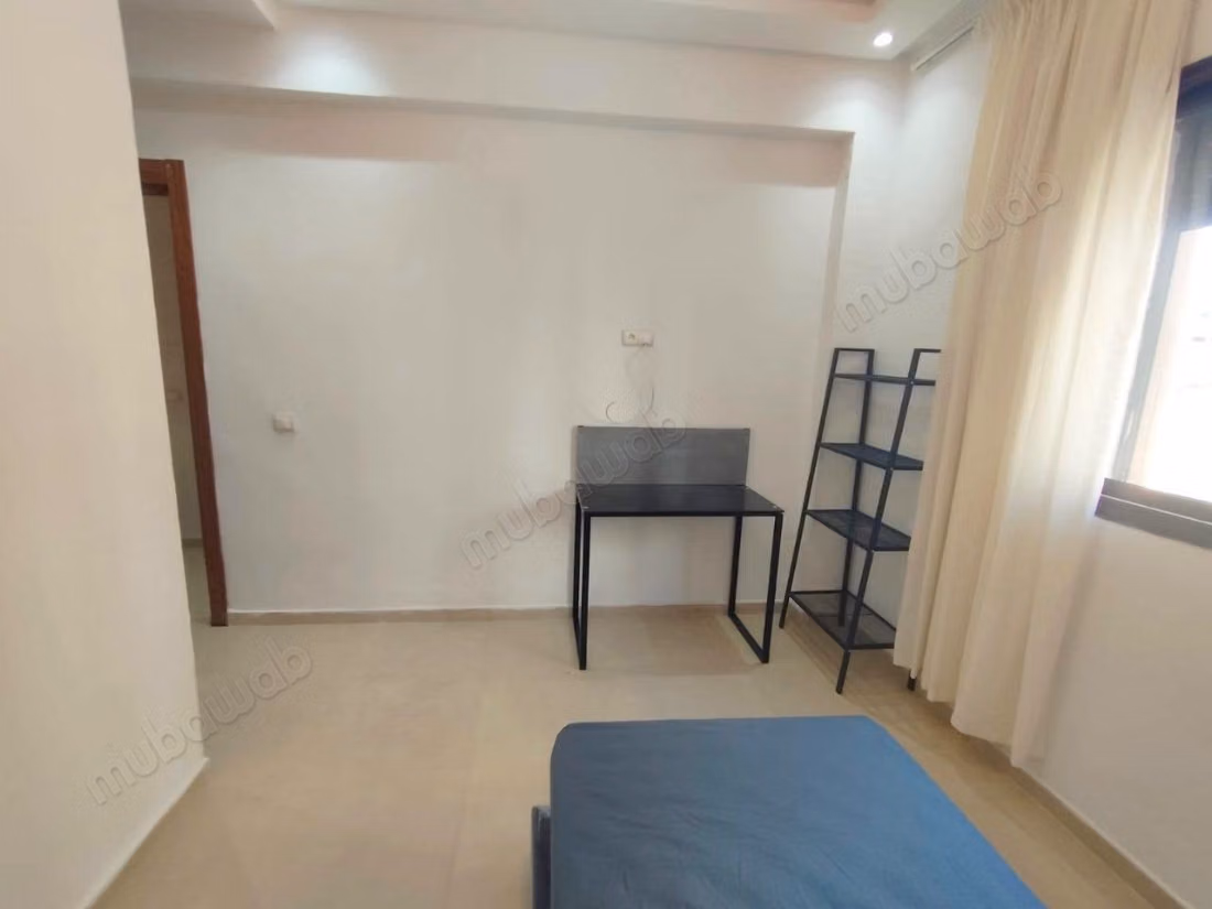 Rent an apartment in Sidi Maarouf. Large area 84 m². Dressing room