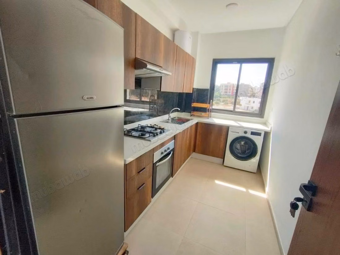 Rent an apartment in Sidi Maarouf. Large area 84 m². Dressing room